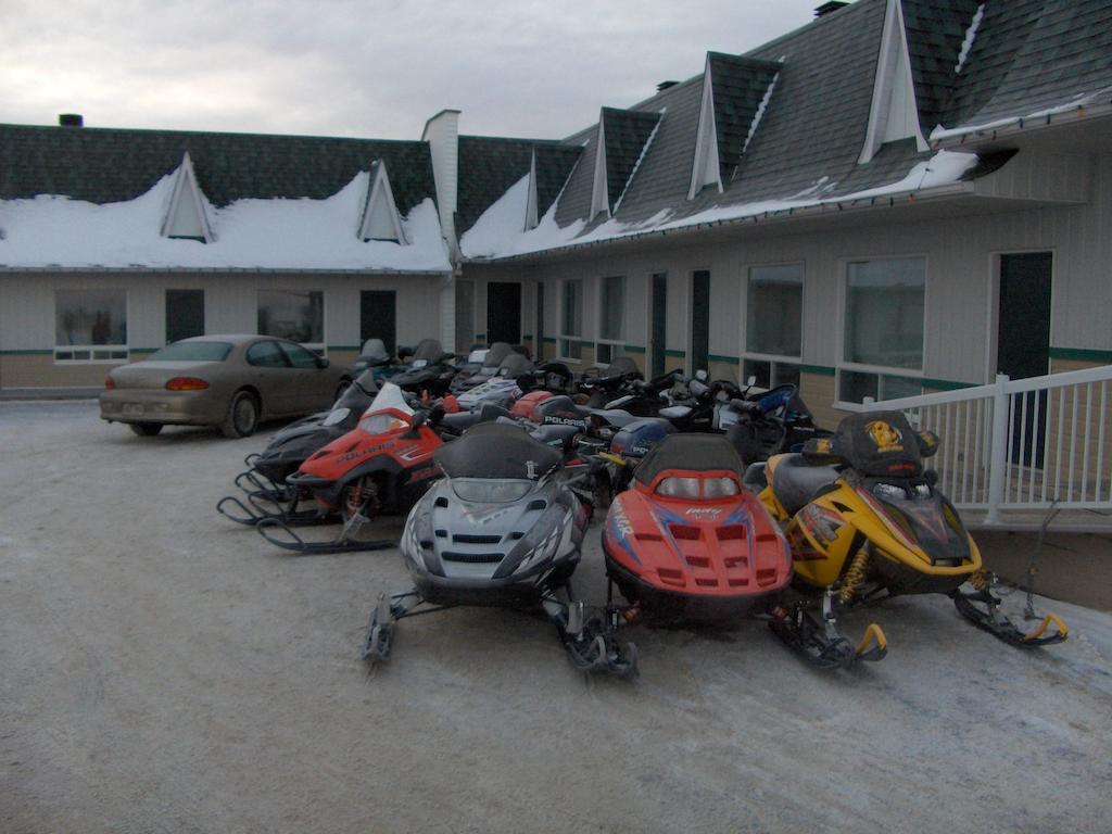Motel Royal Cabano Zewnętrze zdjęcie